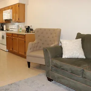 Apartment Hidden Emerald-apartment With Kitchen And Laundry, Lakeland